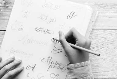 骨折受伤！利物浦中卫赛后遭种族歧视